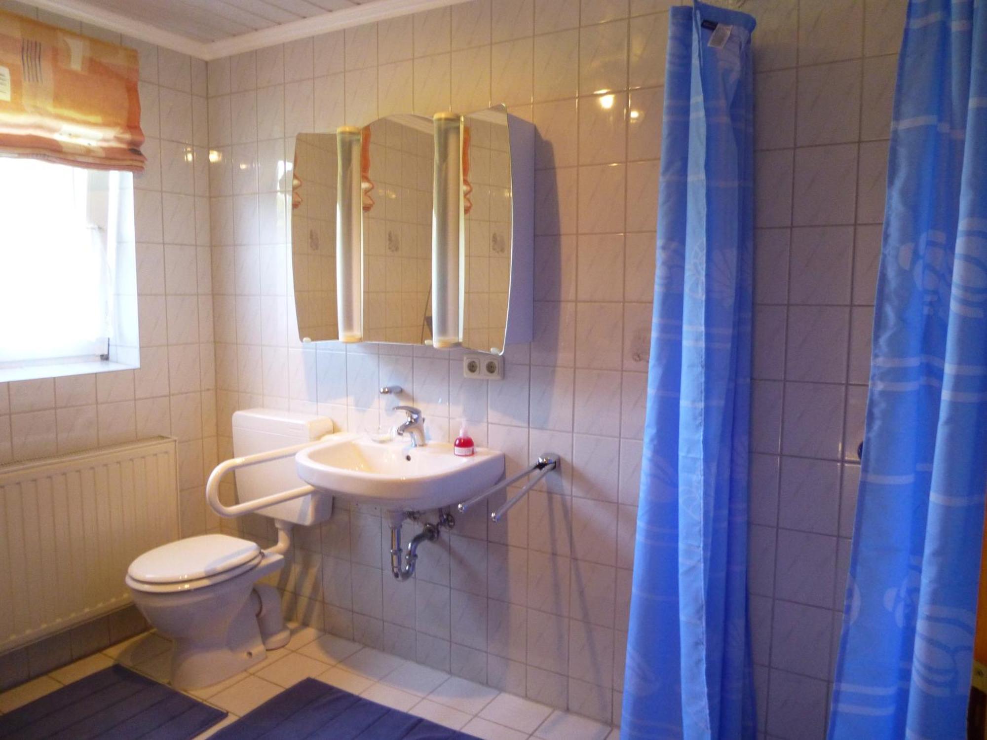 Ferienwohnung Stoeterau - Ebenerdige Fewo Mit Sonnenterrasse Erfde Exterior photo