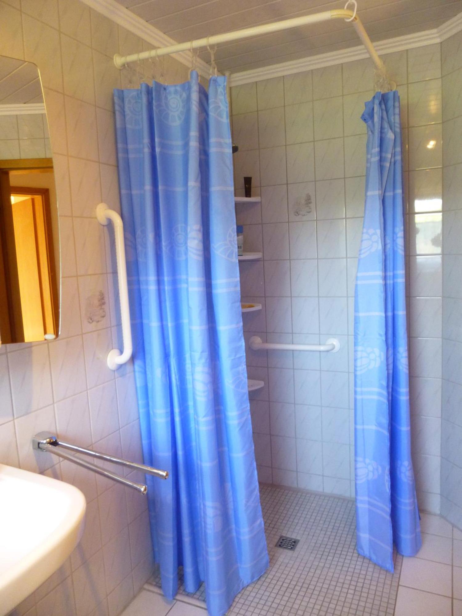 Ferienwohnung Stoeterau - Ebenerdige Fewo Mit Sonnenterrasse Erfde Exterior photo